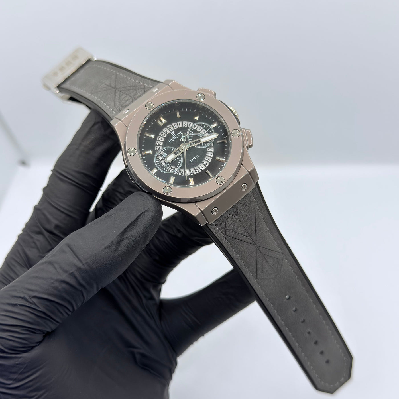 Hublot black scelton with gray strap