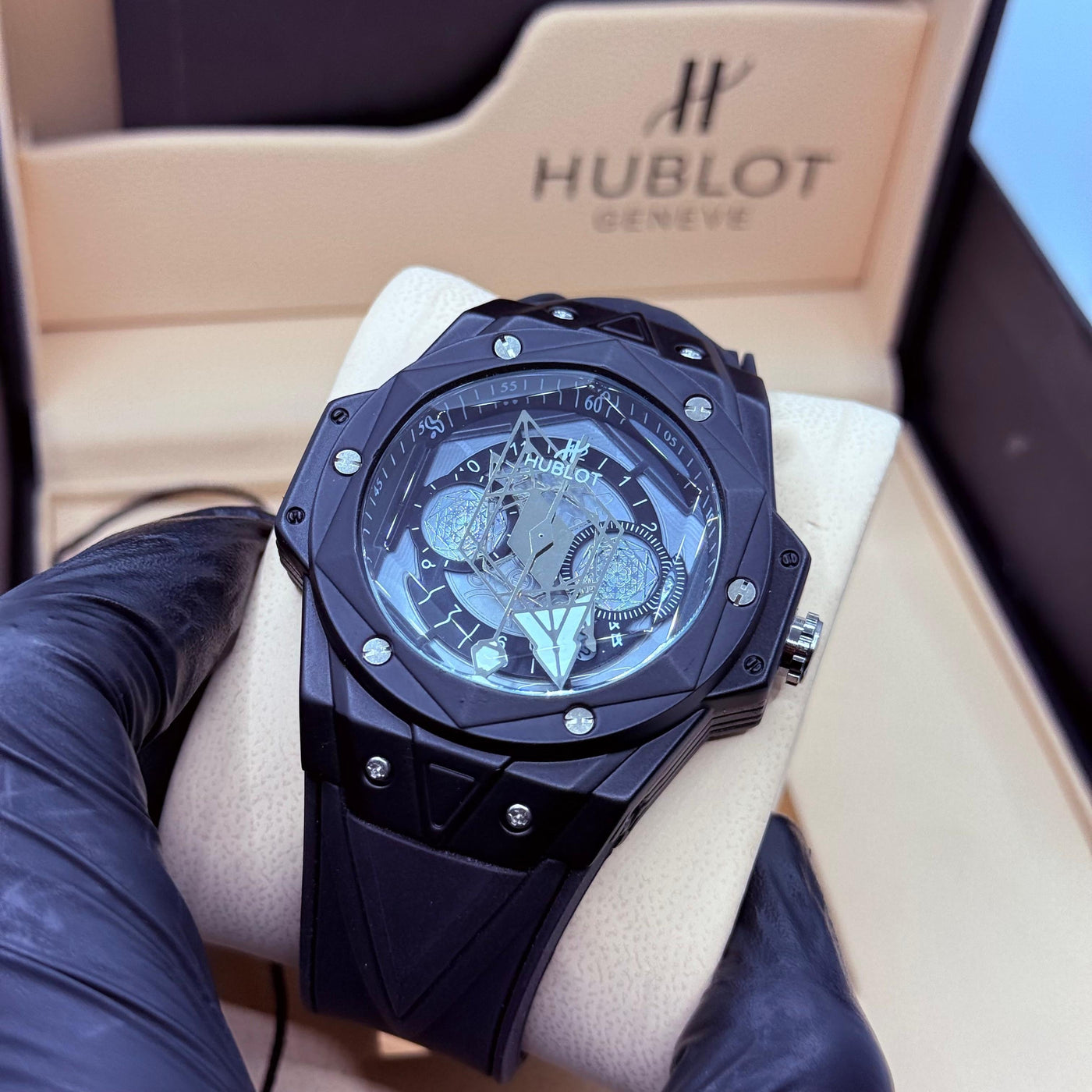 Hublot Mafia diamond cut  full black